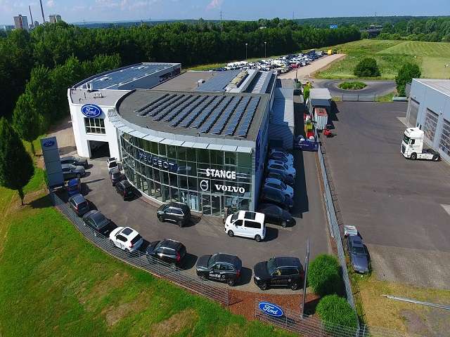 Fahrzeugbild eines Peugeot 408