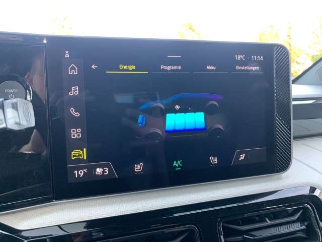 Fahrzeugbild eines Renault 4 E-TECH