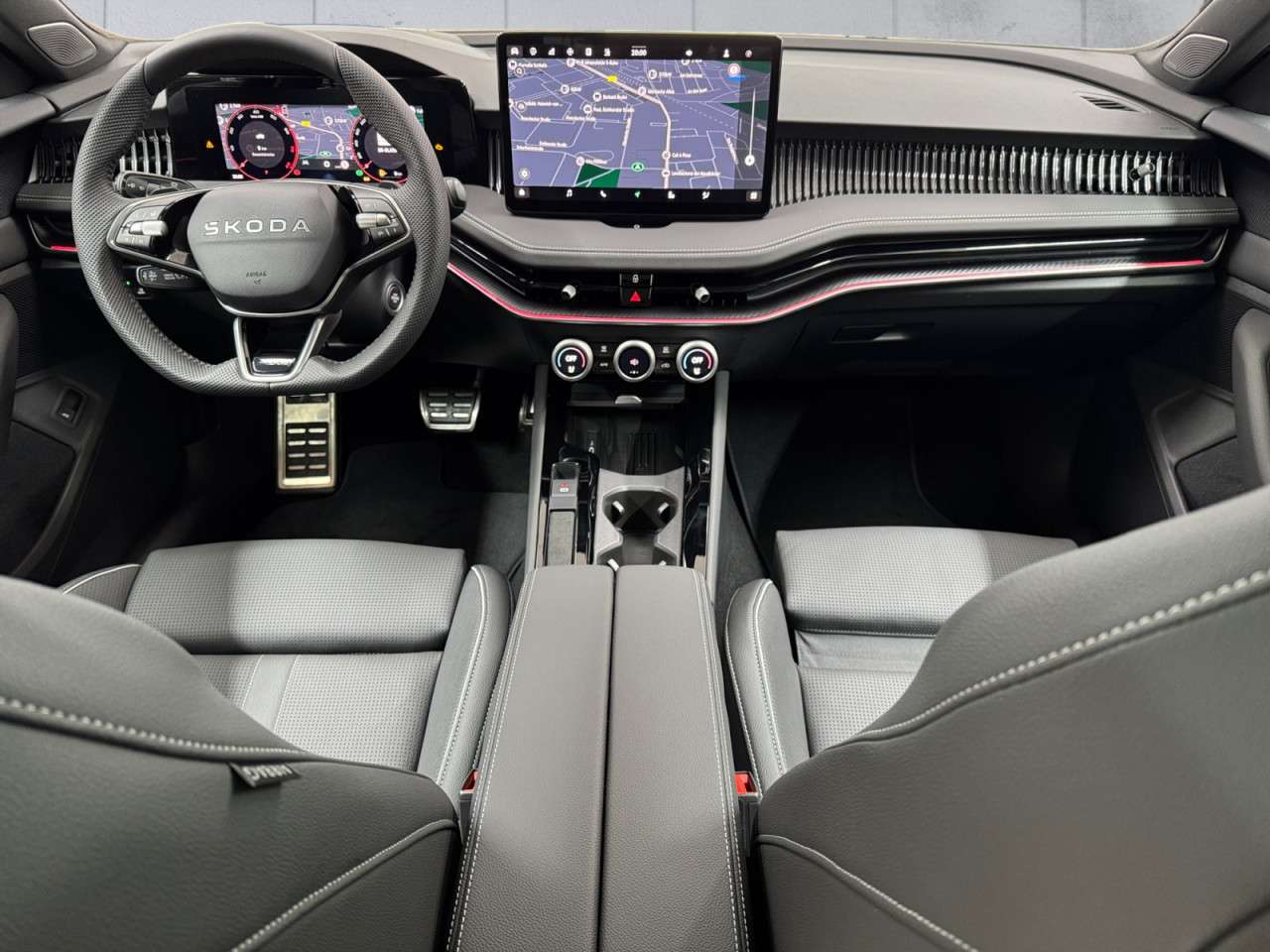 Fahrzeugbild eines Skoda Superb