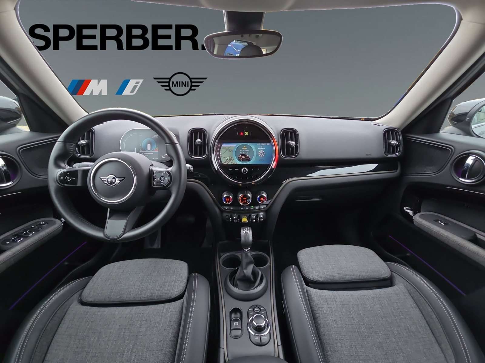 Fahrzeugbild eines MINI COOPER SE