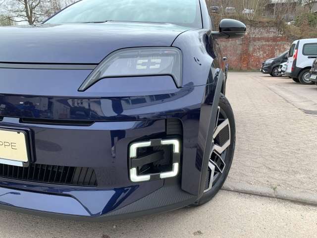 Fahrzeugbild eines Renault 5 E-TECH