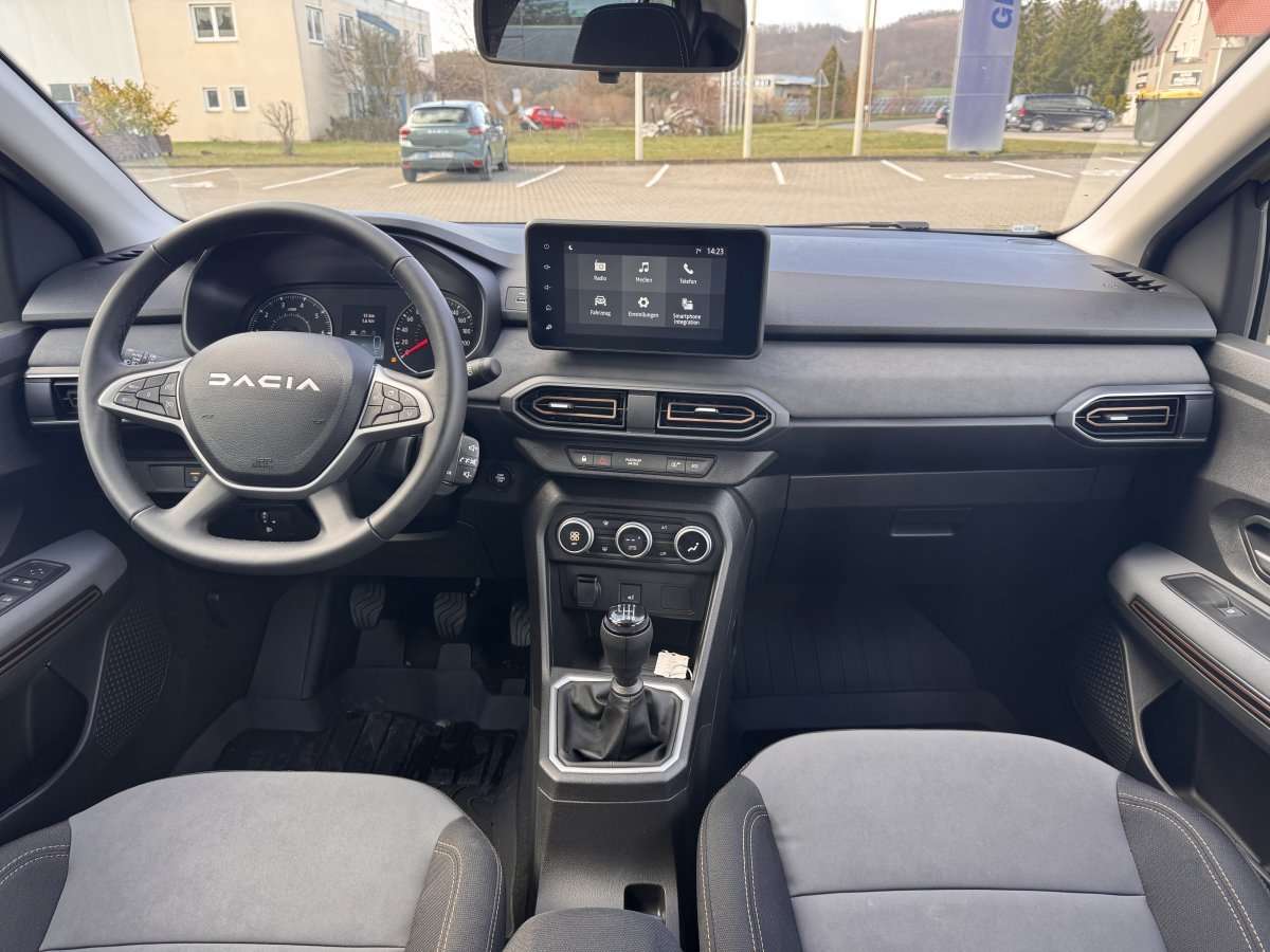 Fahrzeugbild eines Dacia Sandero