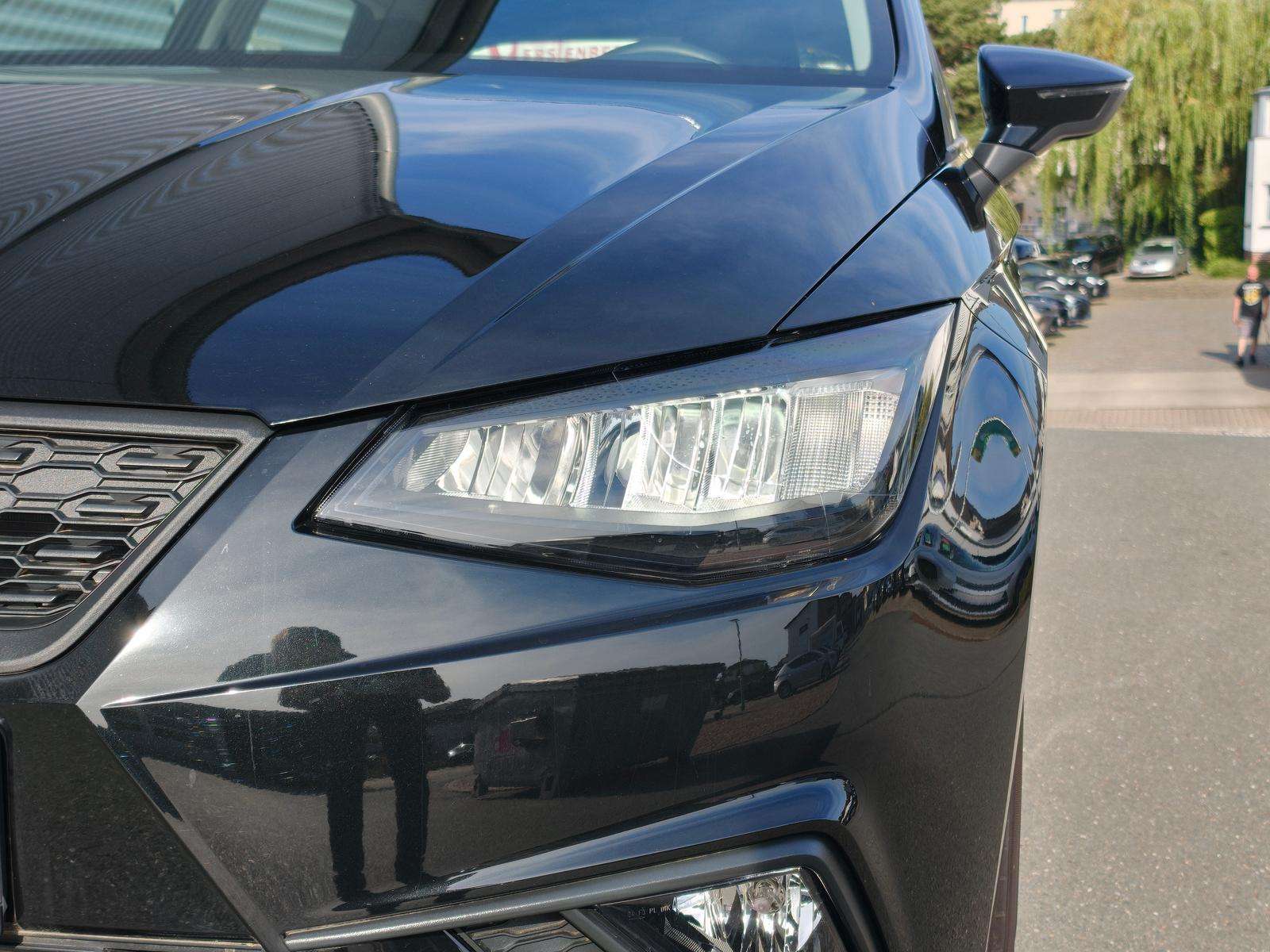 Fahrzeugbild eines SEAT Ibiza