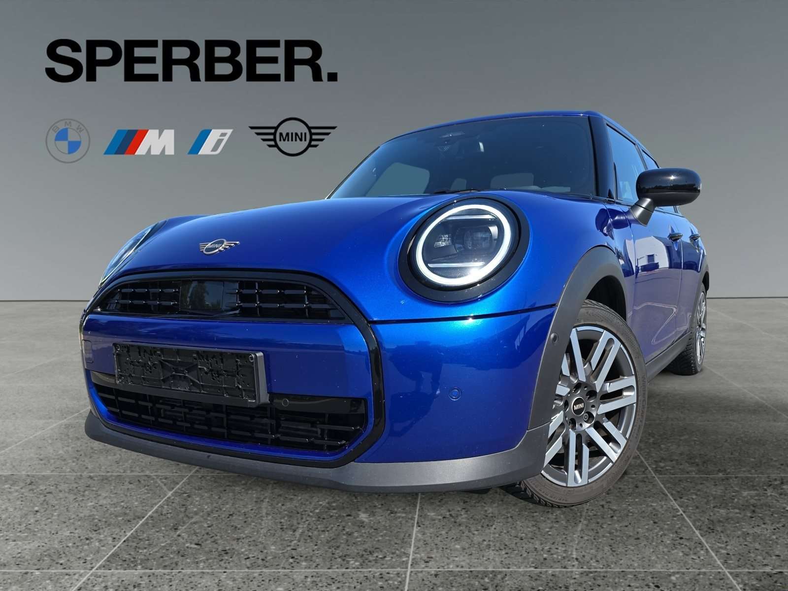 Fahrzeugbild eines MINI COOPER