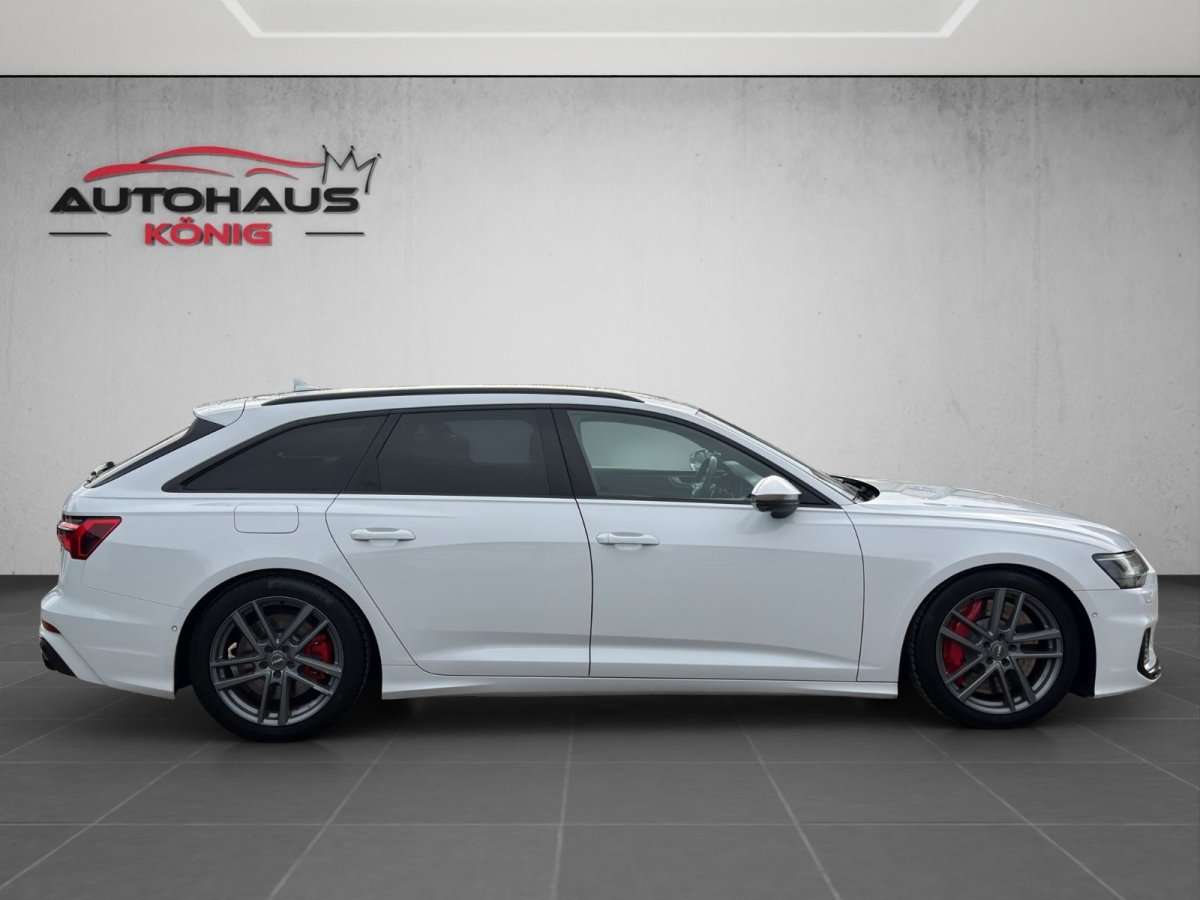 Fahrzeugbild eines Audi S6