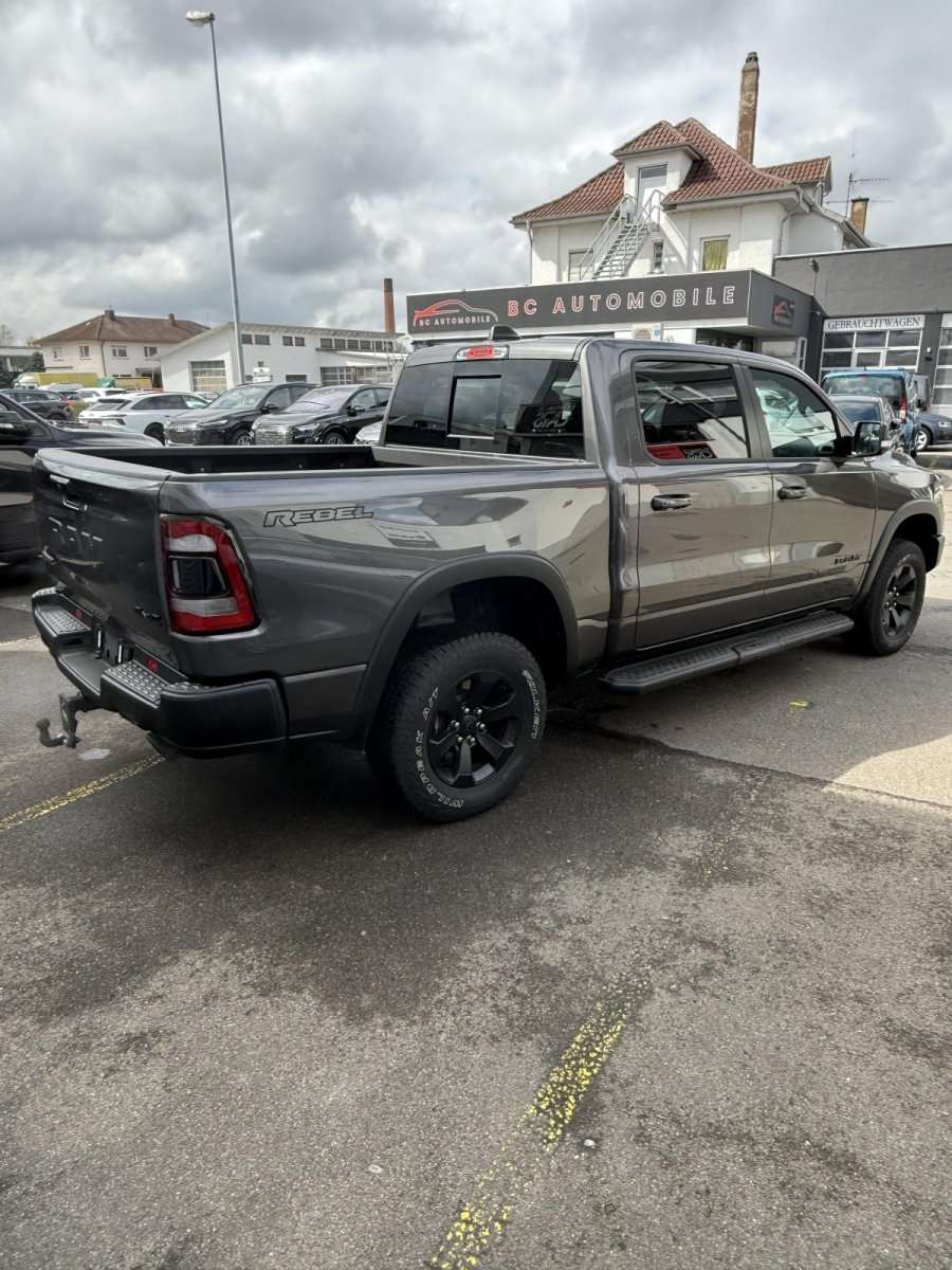 Fahrzeugbild eines Dodge RAM