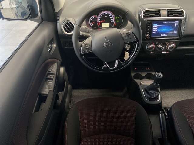 Fahrzeugbild eines Mitsubishi Space Star