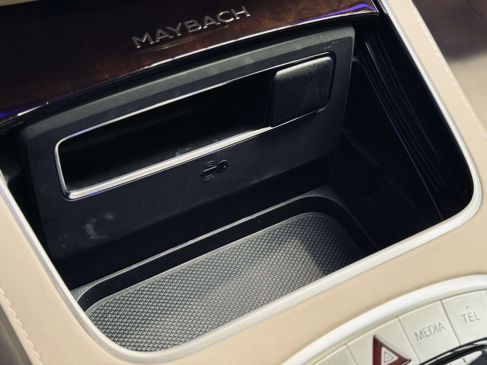 Fahrzeugbild eines Mercedes-Benz S-Klasse