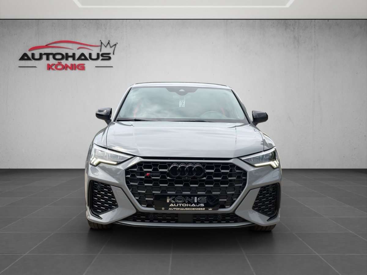 Fahrzeugbild eines Audi RS Q3