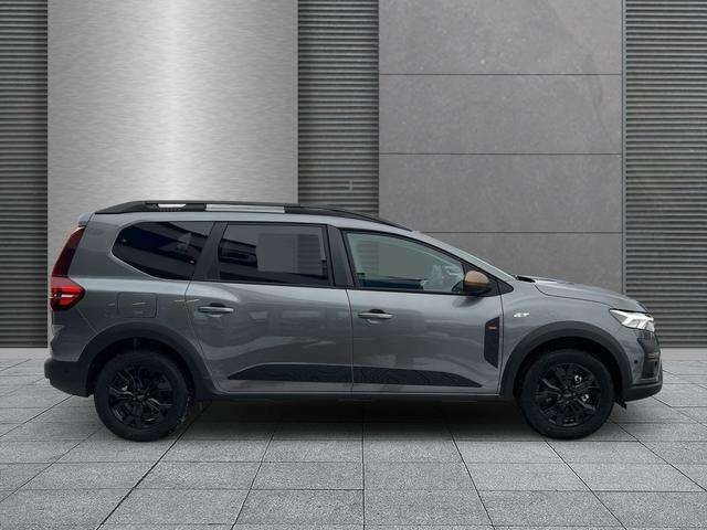 Fahrzeugbild eines Dacia Jogger