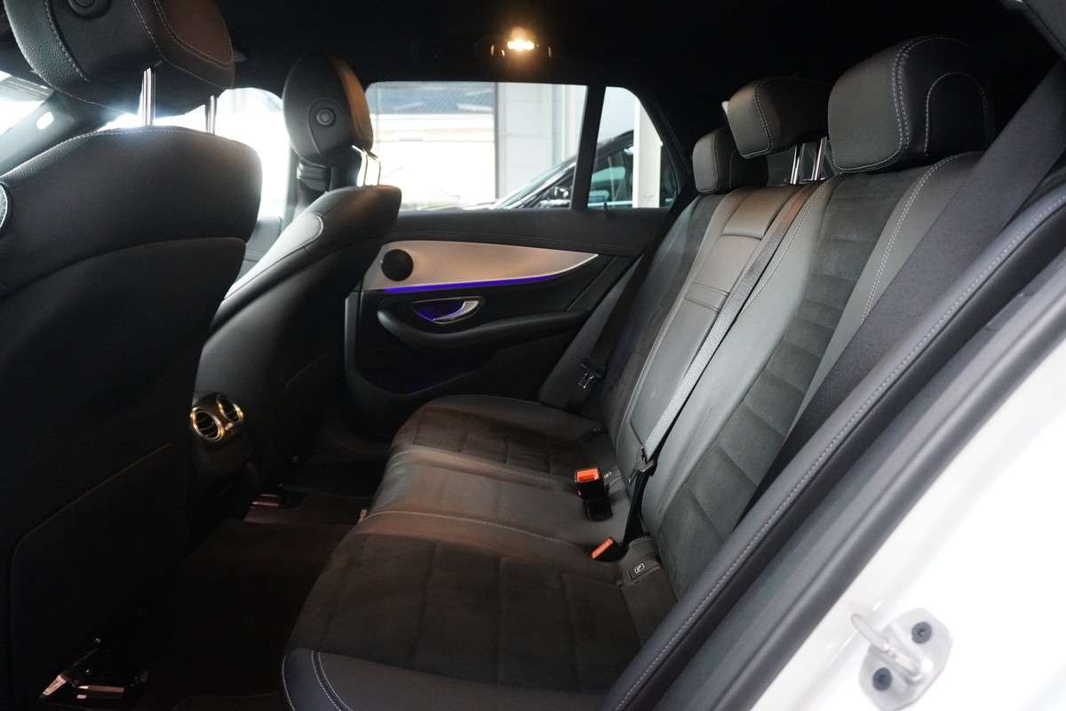 Fahrzeugbild eines Mercedes-Benz E-Klasse