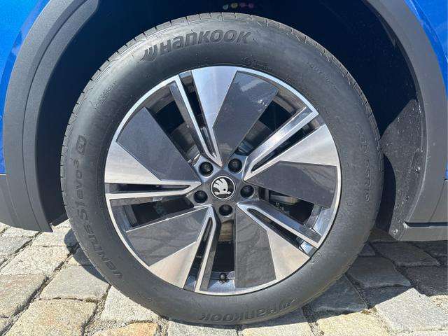 Fahrzeugbild eines Skoda ELROQ