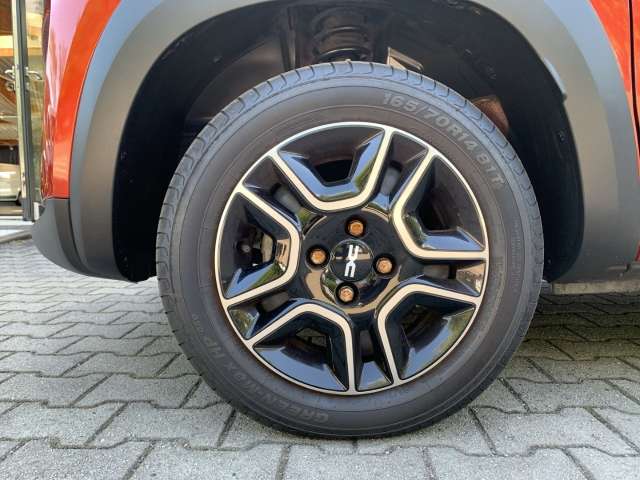 Fahrzeugbild eines Dacia Spring