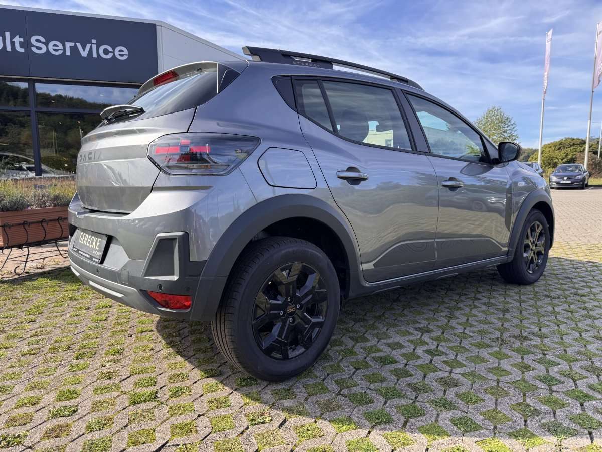 Fahrzeugbild eines Dacia Sandero