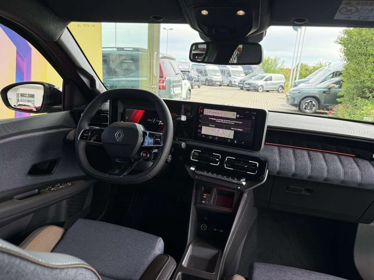 Fahrzeugbild eines Renault 5 E-TECH