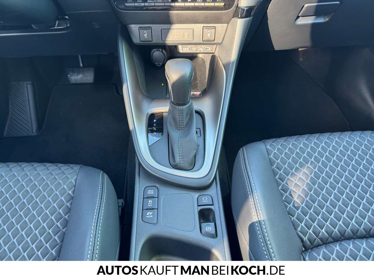 Fahrzeugbild eines Mazda Mazda2 Hybrid