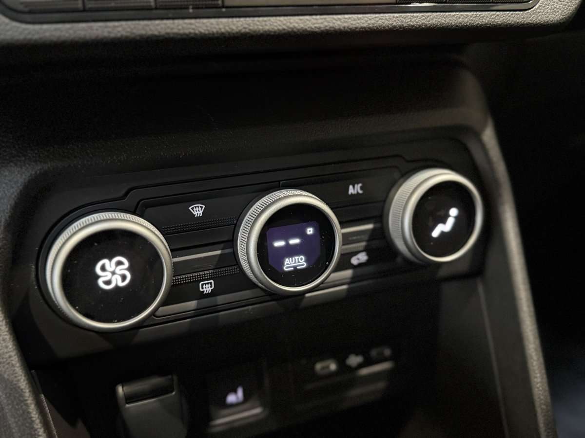 Fahrzeugbild eines Dacia Sandero