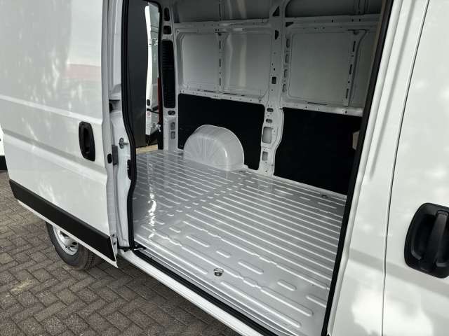 Fahrzeugbild eines Opel Movano