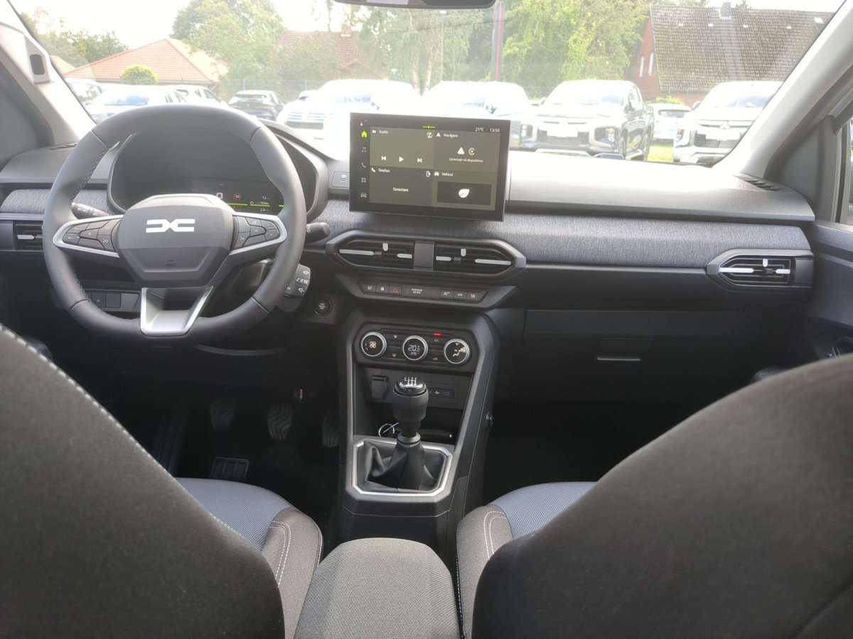 Fahrzeugbild eines Dacia Sandero