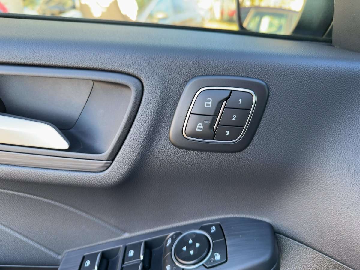 Fahrzeugbild eines Ford Kuga