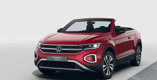Schräge Frontansicht auf einen Volkswagen T-Roc , freigestellt