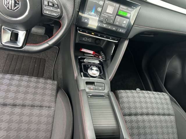 Fahrzeugbild eines MG ZS