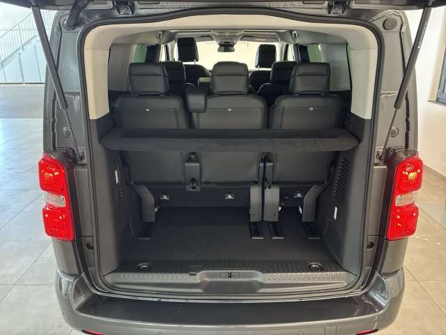 Fahrzeugbild eines Opel Zafira Life