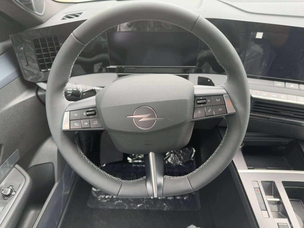 Fahrzeugbild eines Opel Astra