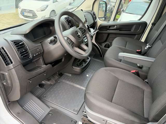 Fahrzeugbild eines Opel Movano