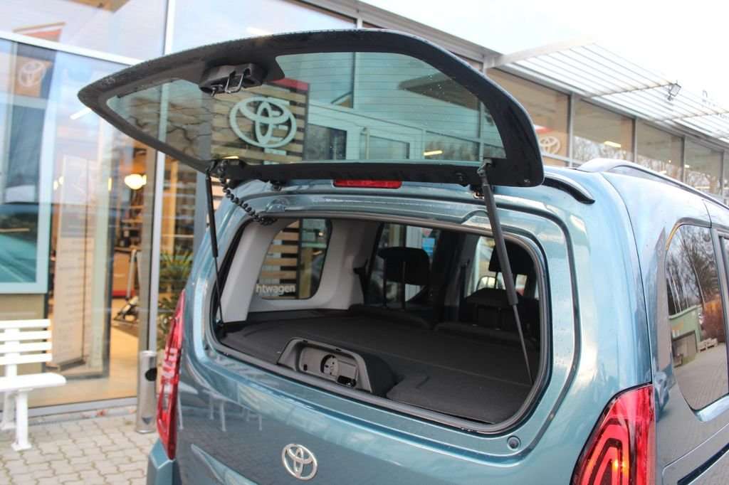Fahrzeugbild eines Toyota Proace City