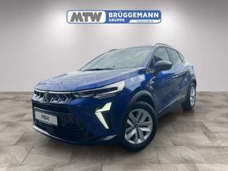 Schräge Frontansicht auf einen Mitsubishi ASX , freigestellt