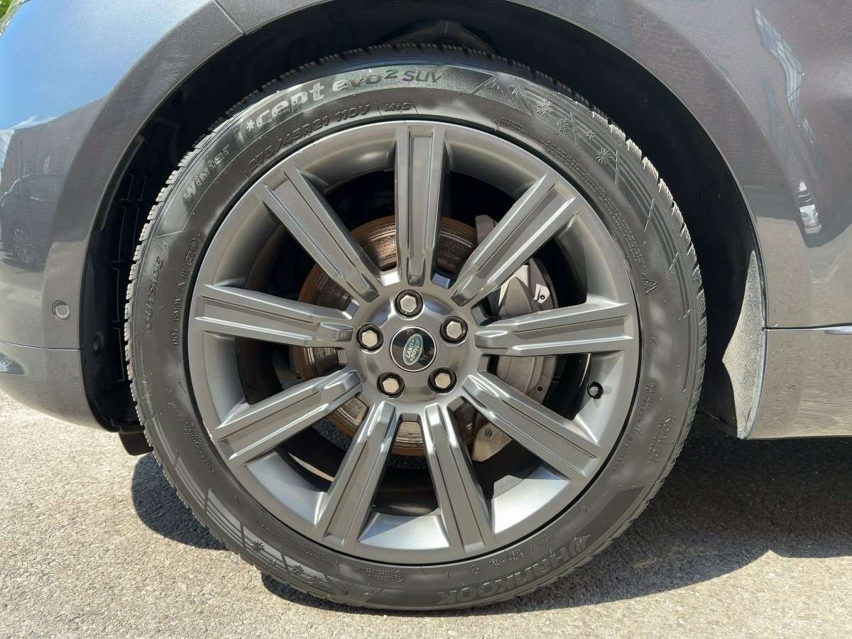 Fahrzeugbild eines Land Rover Range Rover Sport