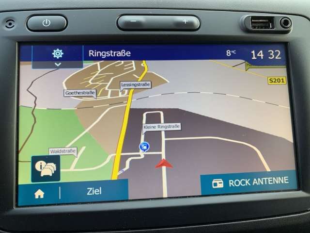 Fahrzeugbild eines Dacia Duster