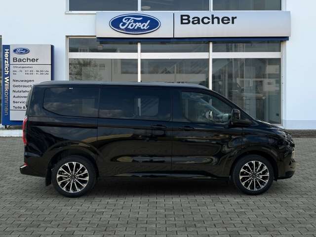 Fahrzeugbild eines Ford Tourneo Custom