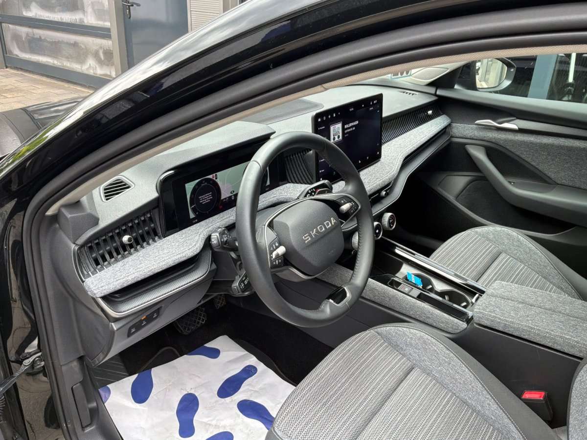 Fahrzeugbild eines Skoda Superb