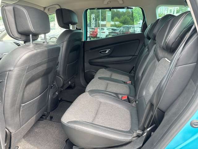 Fahrzeugbild eines Renault Grand Scénic