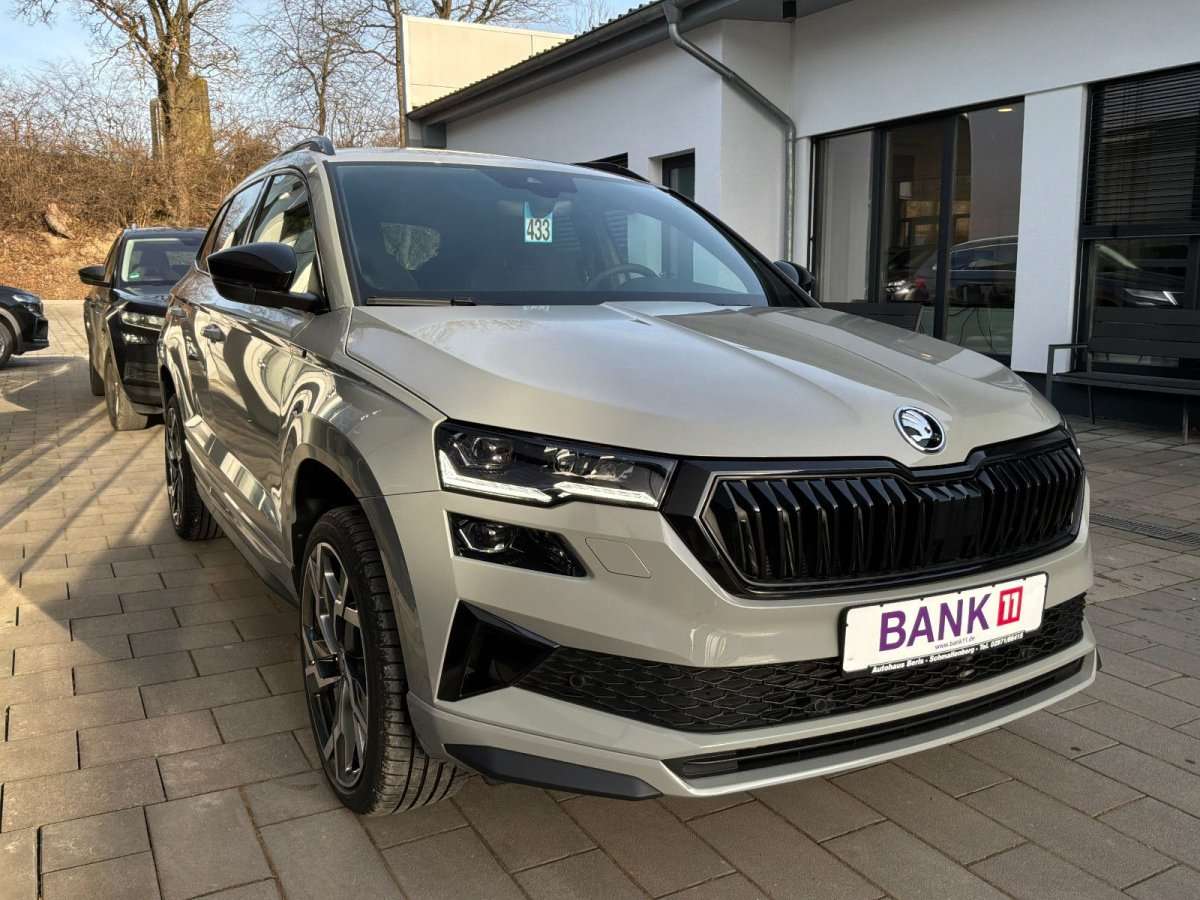 Fahrzeugbild eines Skoda ELROQ