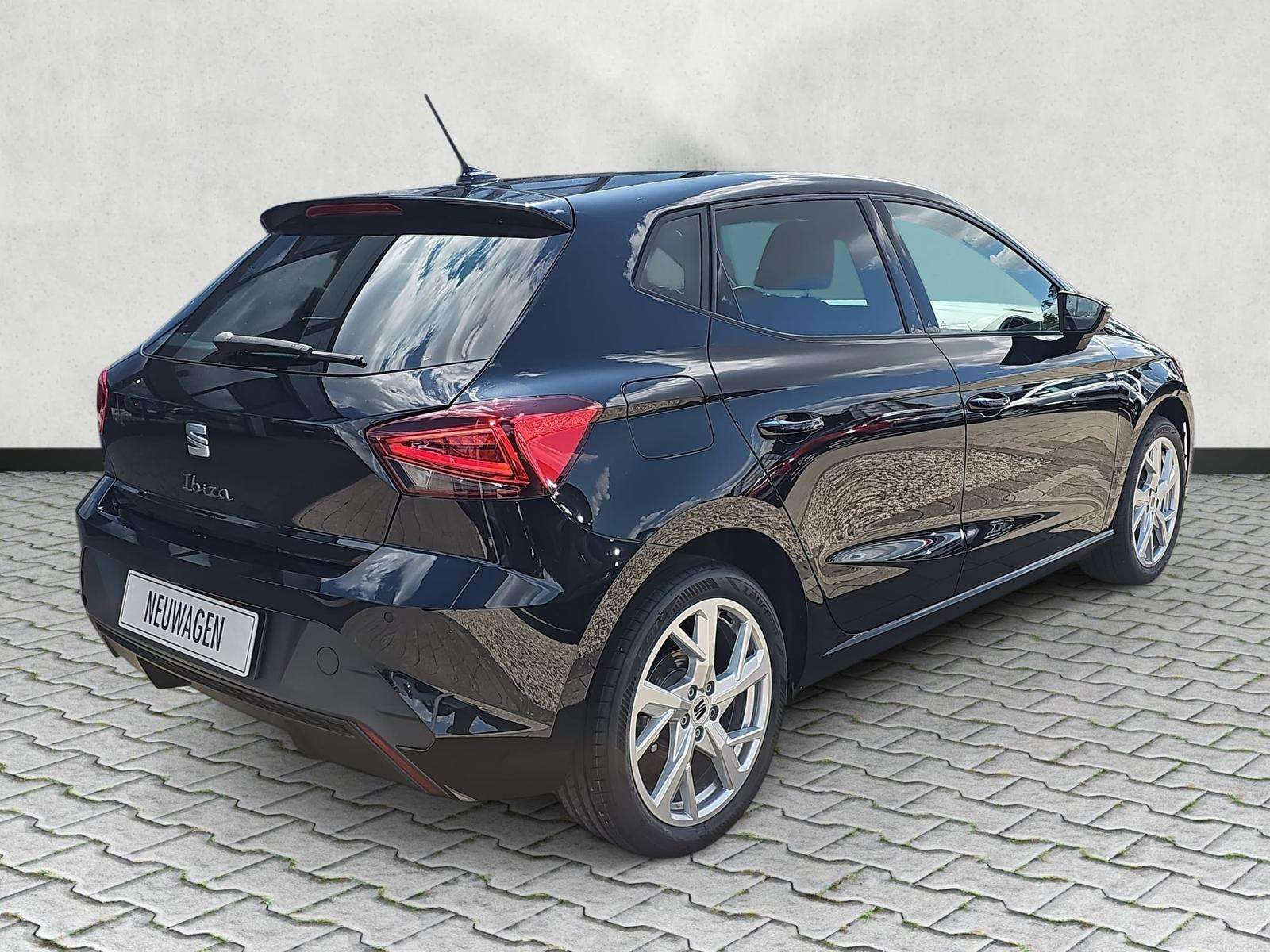 Fahrzeugbild eines SEAT Ibiza
