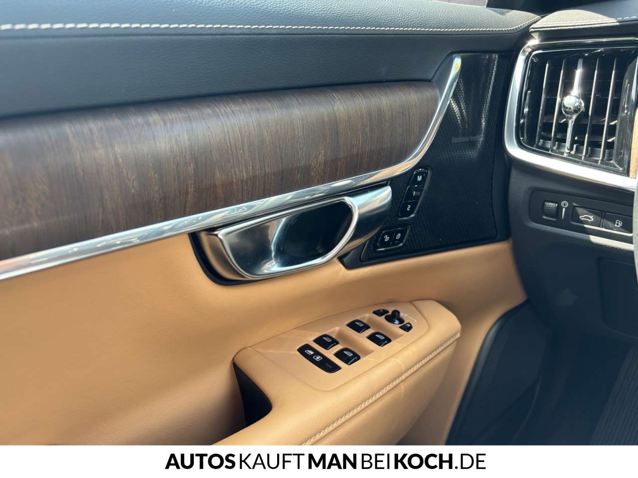 Fahrzeugbild eines Volvo V90
