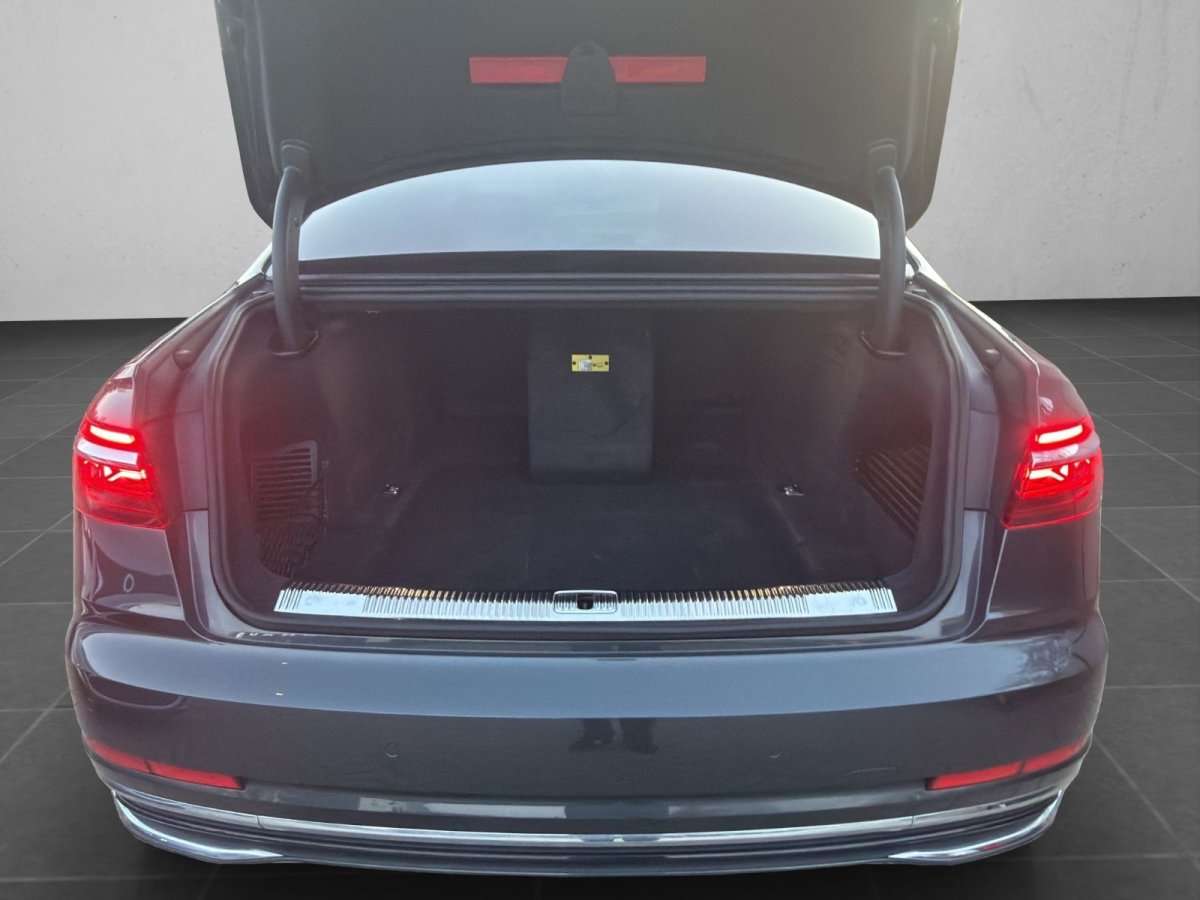 Fahrzeugbild eines Audi A8