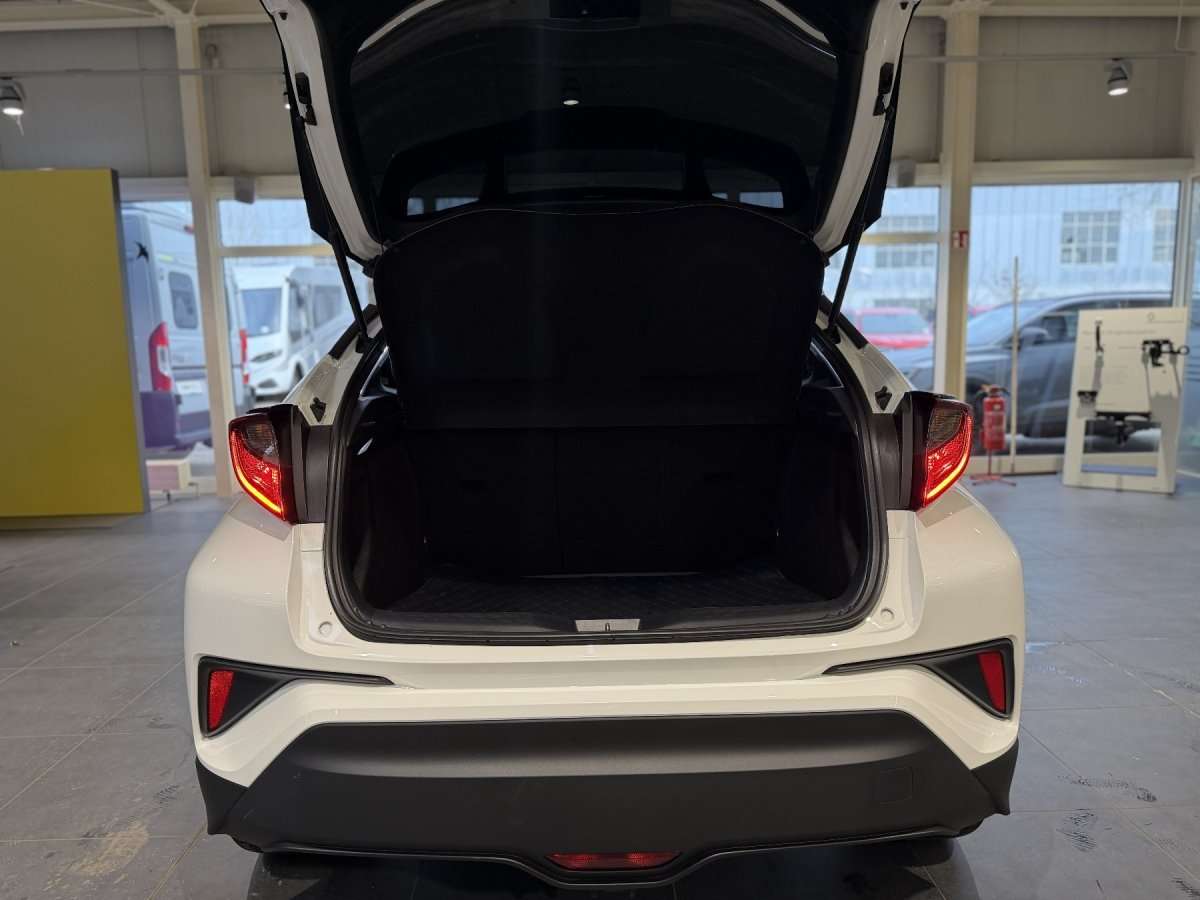 Fahrzeugbild eines Toyota C-HR