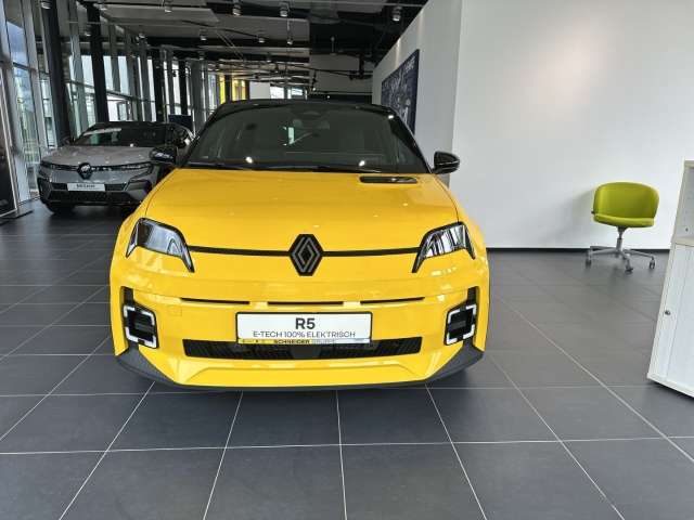 Fahrzeugbild eines Renault 5 E-TECH