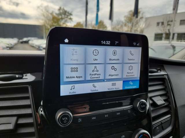 Fahrzeugbild eines Ford Transit Custom