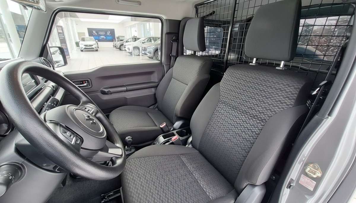 Fahrzeugbild eines Suzuki Jimny