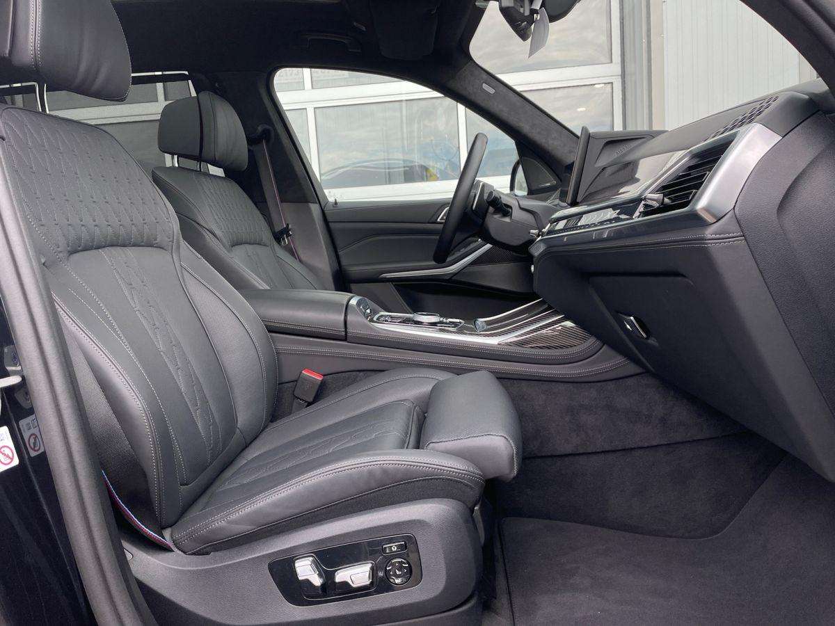 Fahrzeugbild eines BMW X7