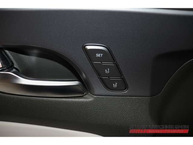 Fahrzeugbild eines Hyundai Santa Fe