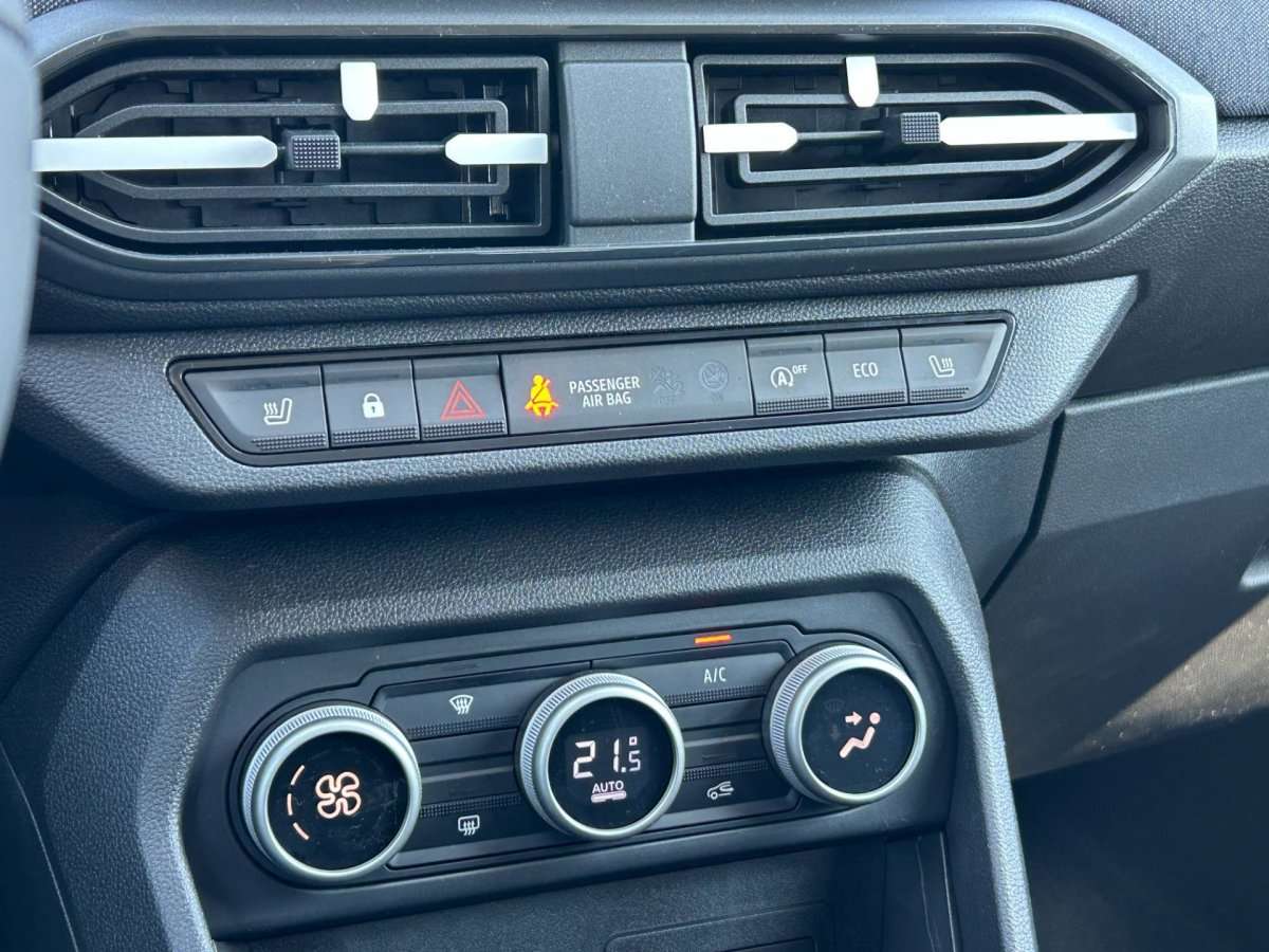 Fahrzeugbild eines Dacia Sandero