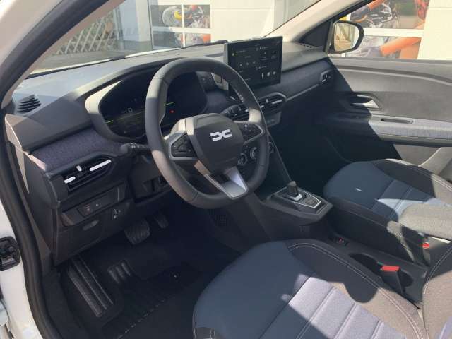 Fahrzeugbild eines Dacia Jogger