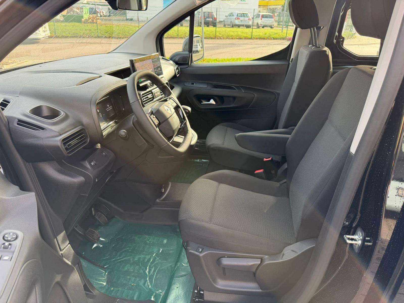 Fahrzeugbild eines Opel Combo