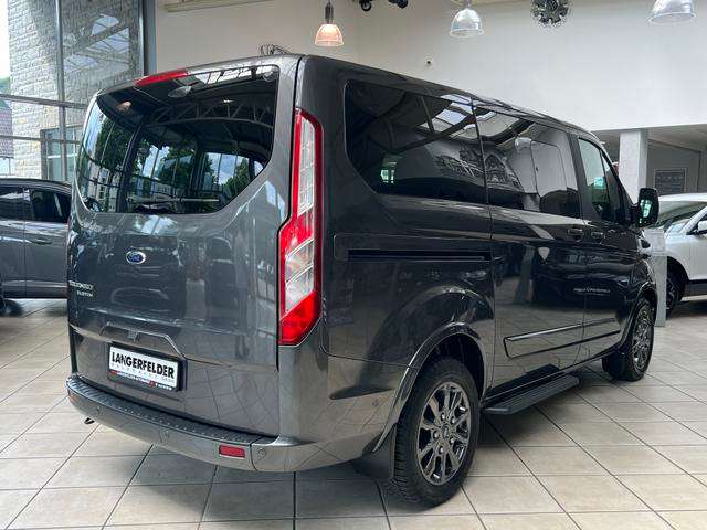 Fahrzeugbild eines Ford Tourneo Custom